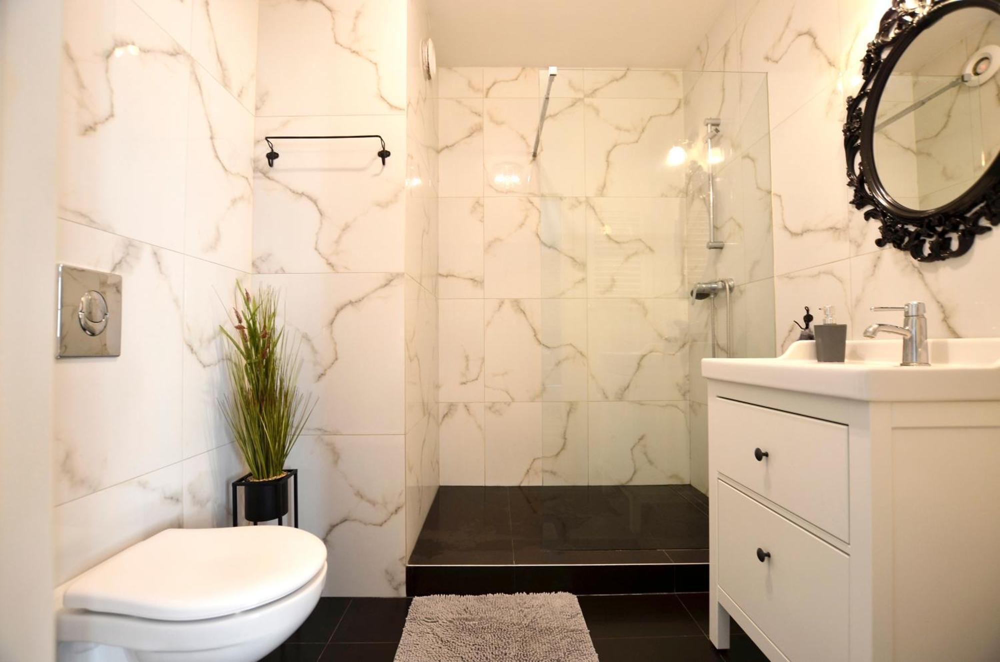 Sunny Apartment W Centrum Starego Miasta غدانسك المظهر الخارجي الصورة